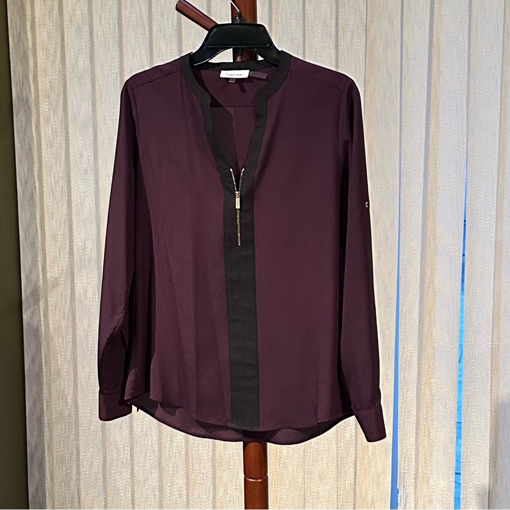 Calvin Klein Plum Henley Zip-Front Blouse w/ Black Trim | Size S | Like New
